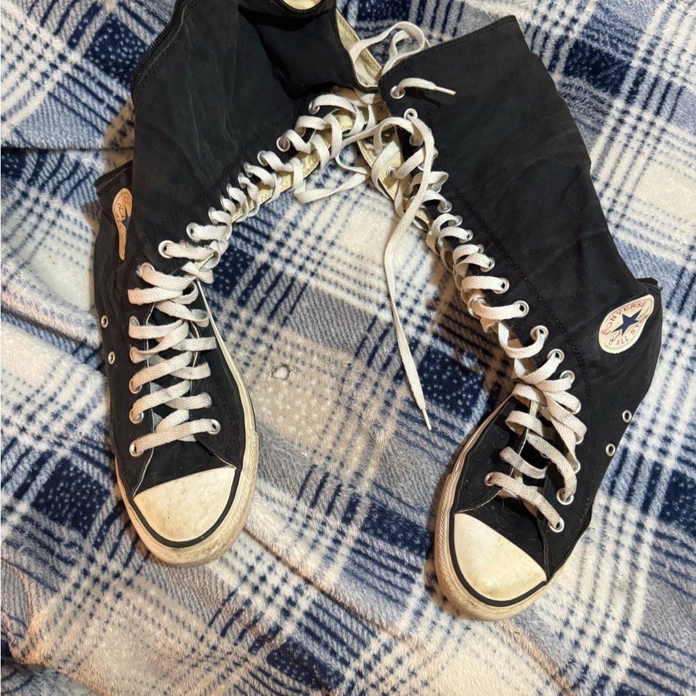 Knee High black Converse